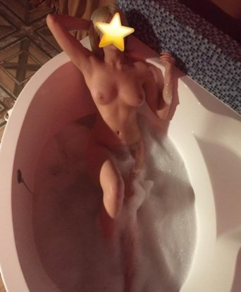 Александра, 20 лет, 3 размер груди